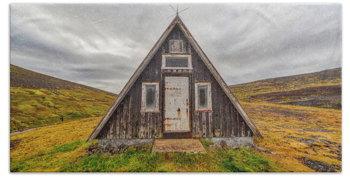 David Letts Hand Towel featuring the photograph Iceland Chalet by David Letts