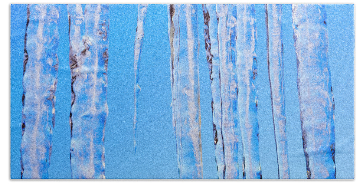 Icicle Hand Towel featuring the photograph Icicles by Christopher Johnson
