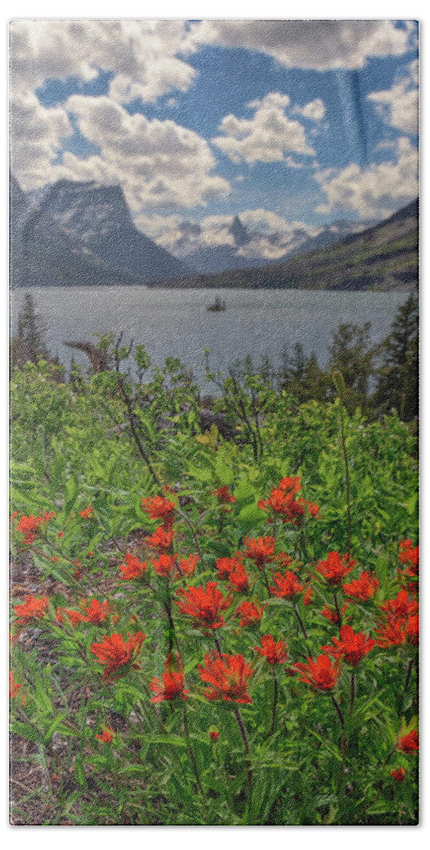 Indian Paintbrush Bath Towel featuring the photograph Indian Paintbrush at Saint Mary Lake by Kristen Wilkinson