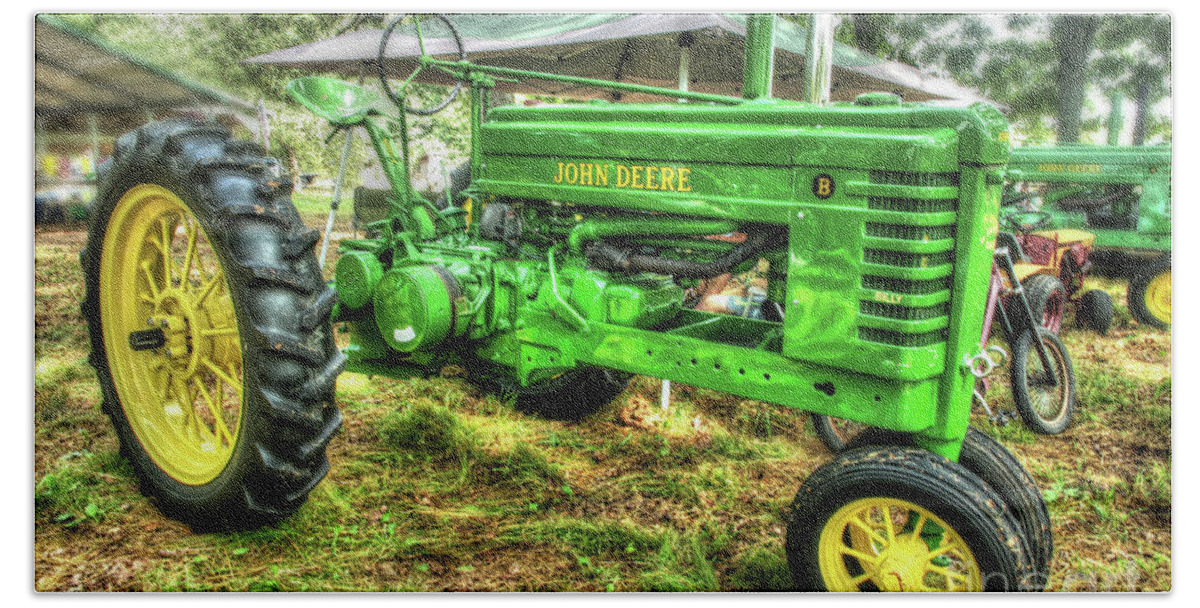 Tractor Bath Towel featuring the photograph John Deere B by Mike Eingle