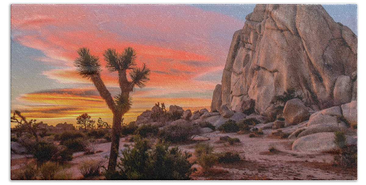 Desert Hand Towel featuring the photograph Joshua Tree Sunset by Peter Tellone