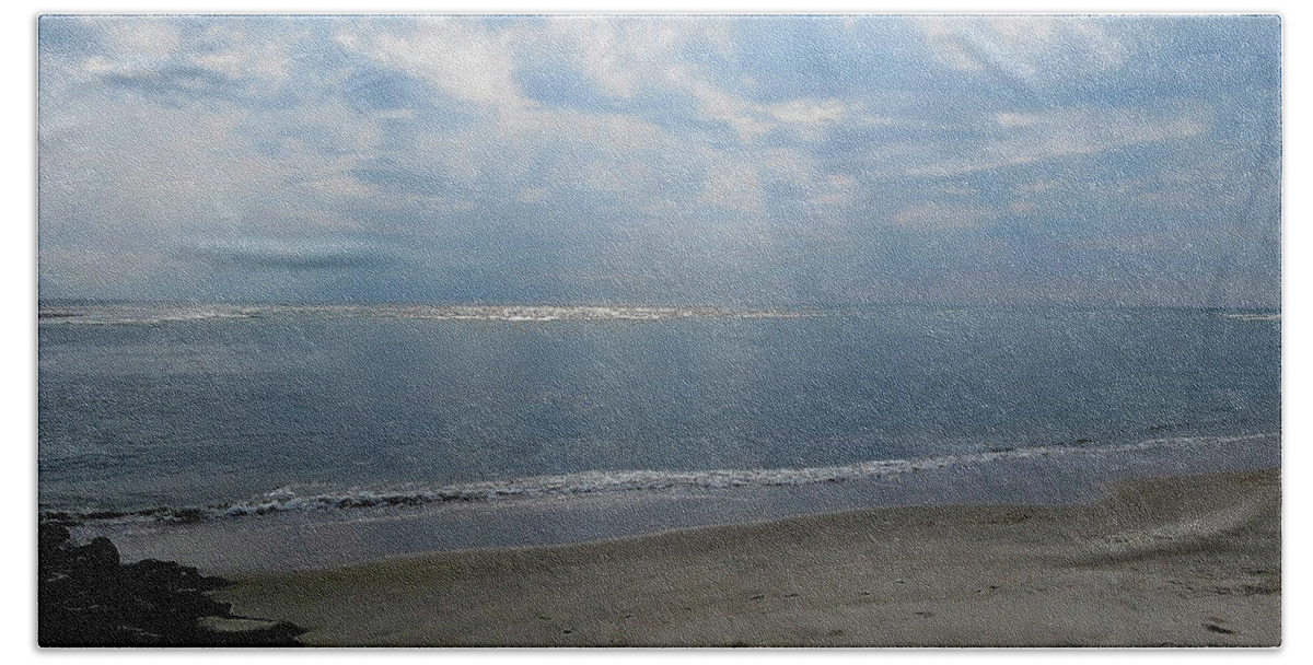 Beach Bath Towel featuring the photograph Land Sea and Sky by Linda Stern