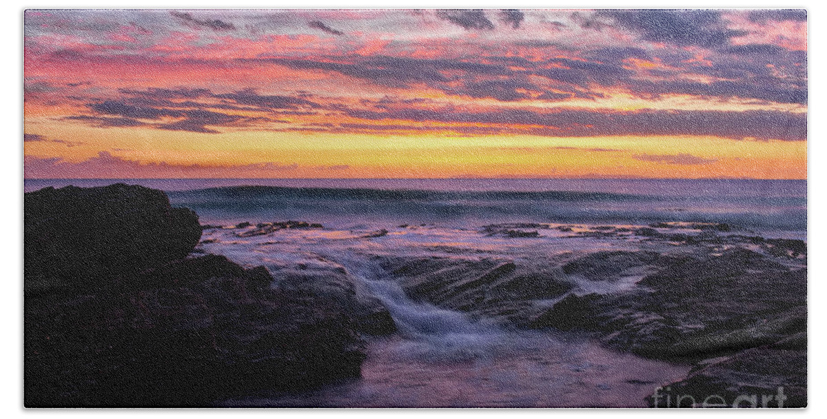 Last Bath Towel featuring the photograph Last Sunset of 2018 by Eddie Yerkish
