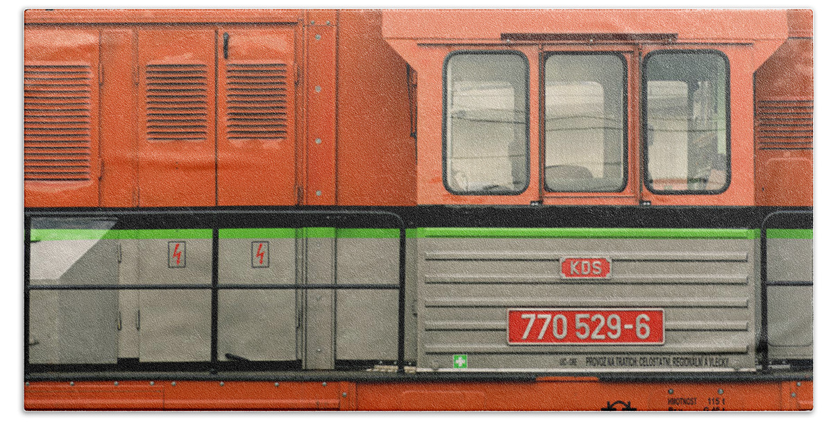 Minimalism Hand Towel featuring the photograph Locomotive by Martin Vorel Minimalist Photography