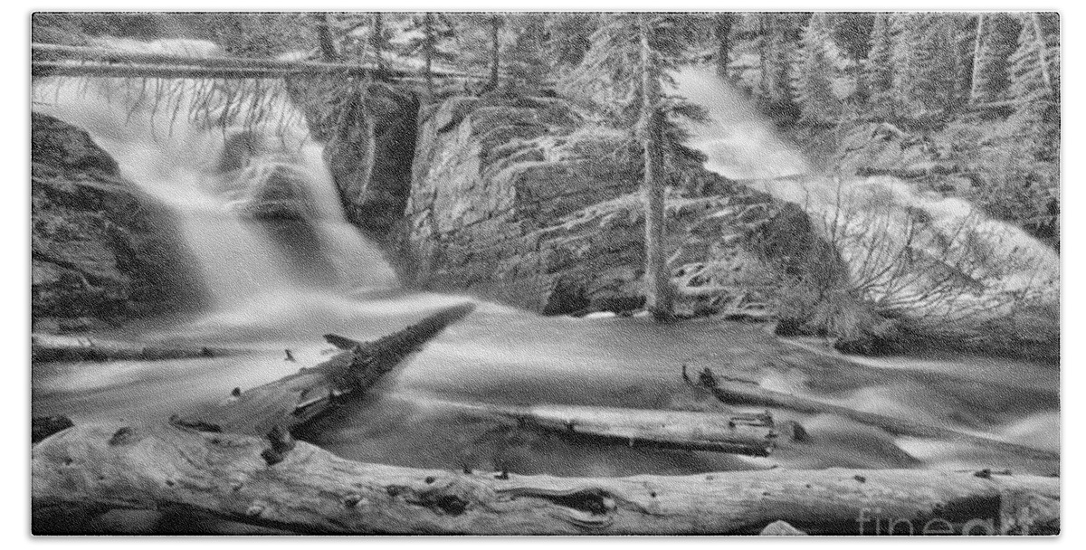 Twin Falls Bath Towel featuring the photograph Logs Below Twin Falls Black And White by Adam Jewell