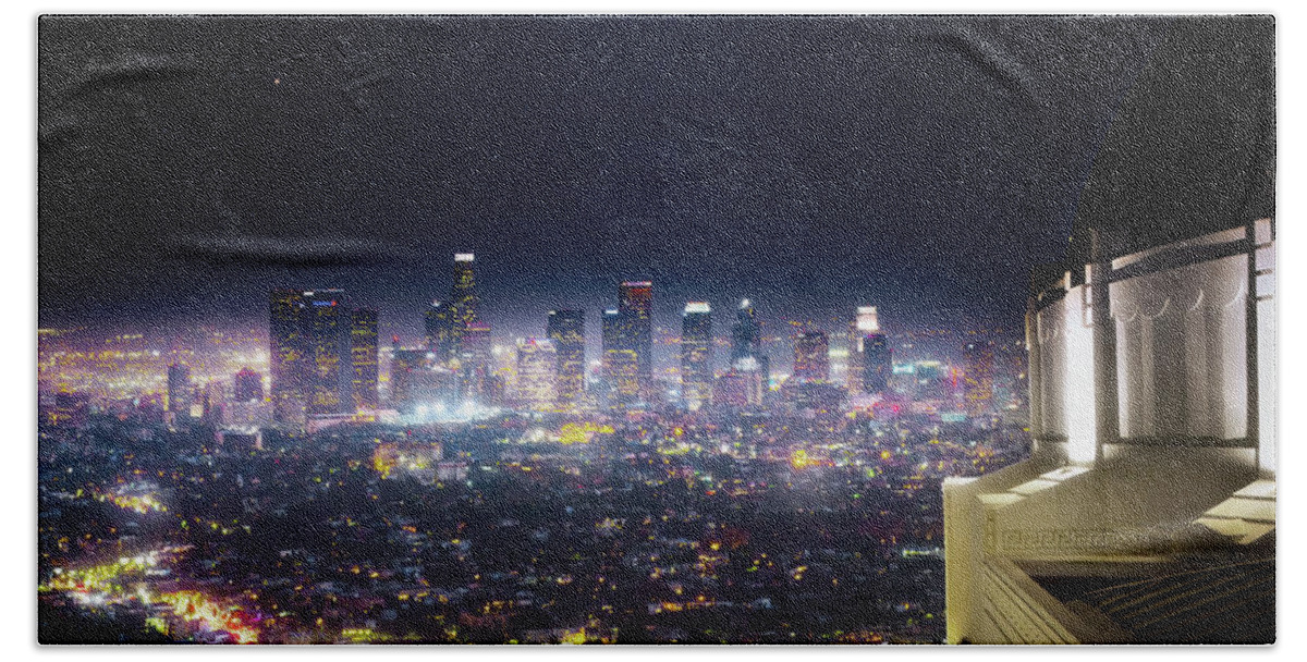 California Bath Towel featuring the photograph Los Angeles By Night by Mark Andrew Thomas