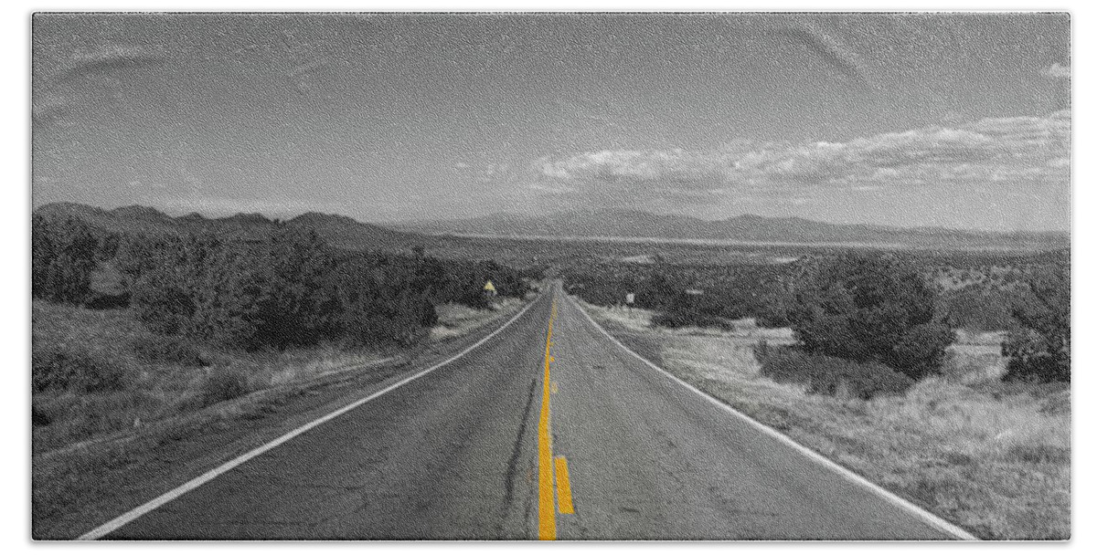 Centerline Bath Towel featuring the photograph Middle Of The Road by Tom Gresham