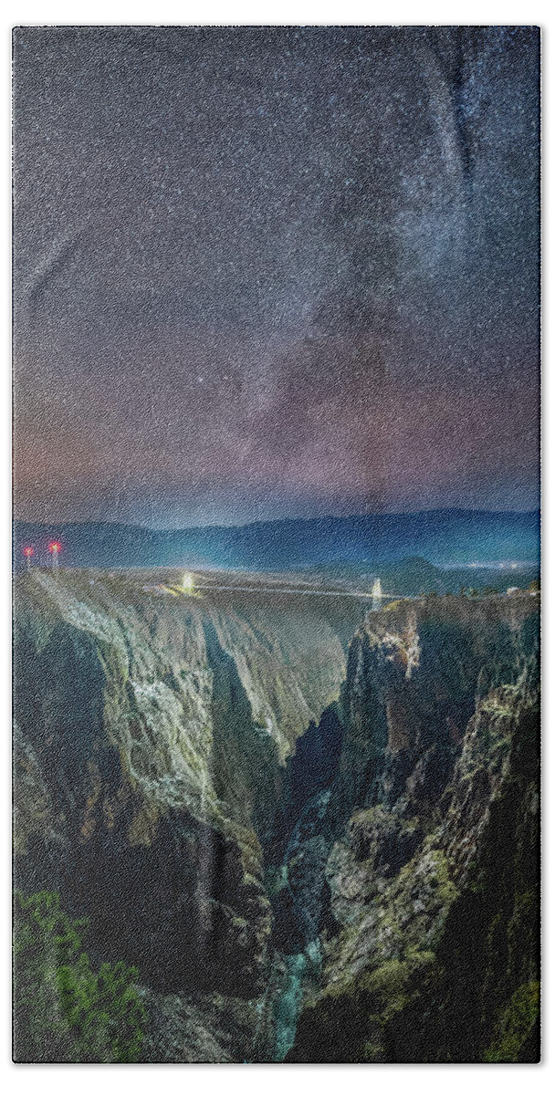 Milky Way Bath Towel featuring the photograph Milky Way over the Royal Gorge Bridge by David Soldano
