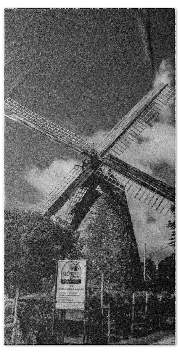 Windmill Bath Towel featuring the photograph Morgan Lewis Mill 2 by Stuart Manning