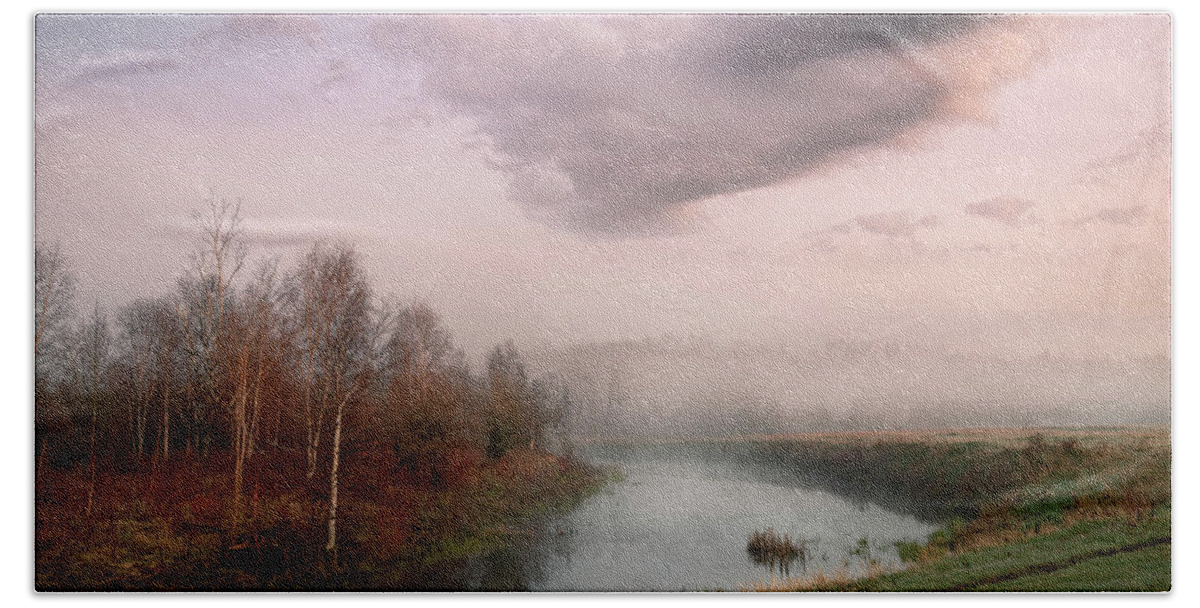 Spring Bath Towel featuring the photograph Morning By the Oxbow by Dan Jurak