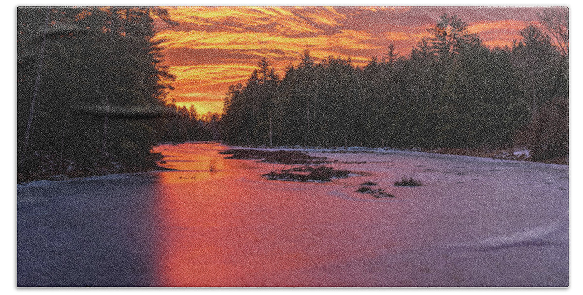 Sunrise Bath Towel featuring the photograph Morning in December by Mike Mcquade