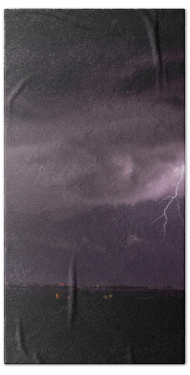 Nebraskasc Bath Towel featuring the photograph Nebraska Arcus and Lightning 045 by NebraskaSC