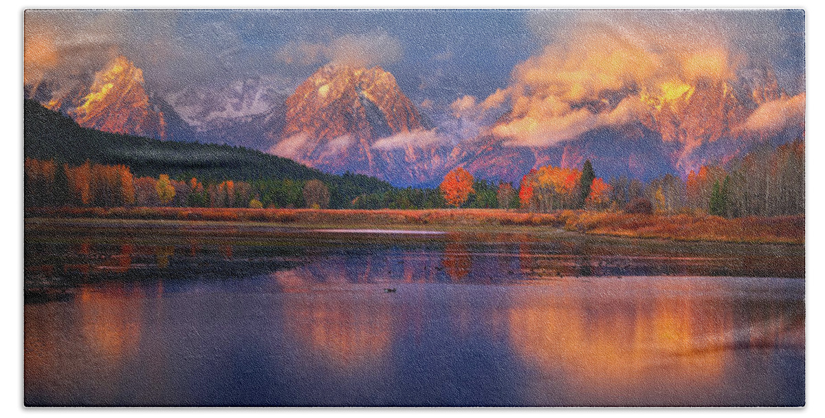 October Hand Towel featuring the photograph Sunrise At Oxbow Bend by Chris Steele