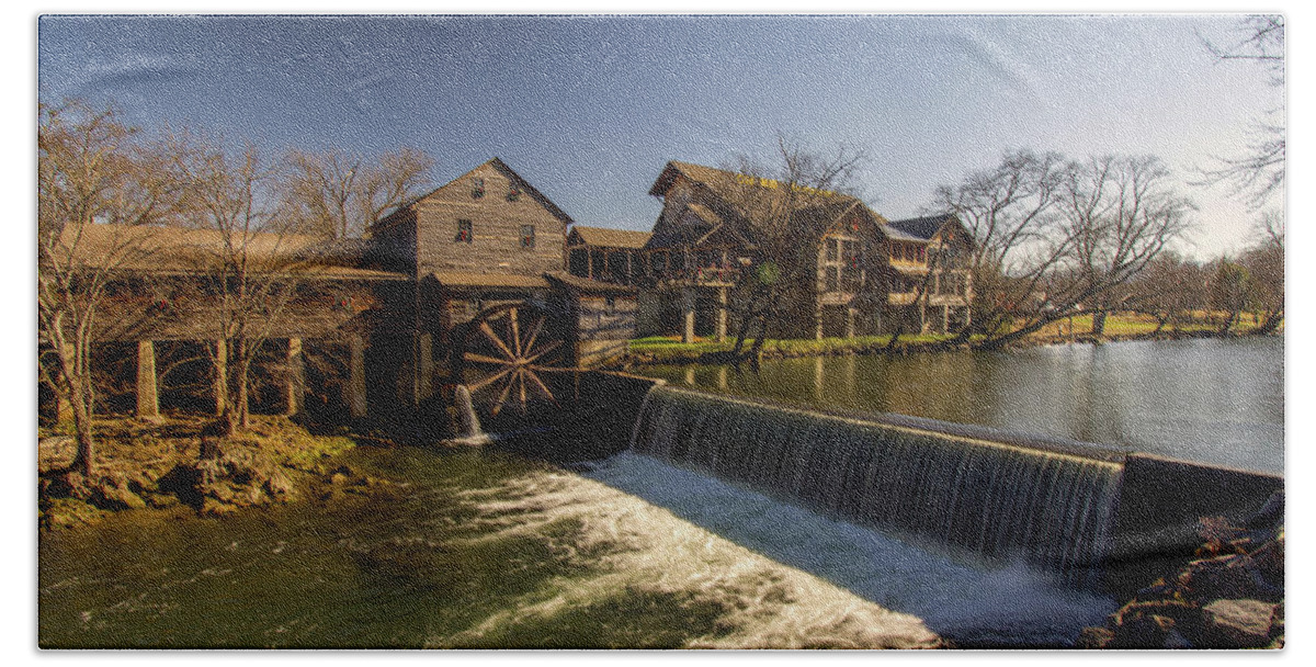 Waterfalls Bath Towel featuring the photograph Old Mill Restaurant by Robert J Wagner