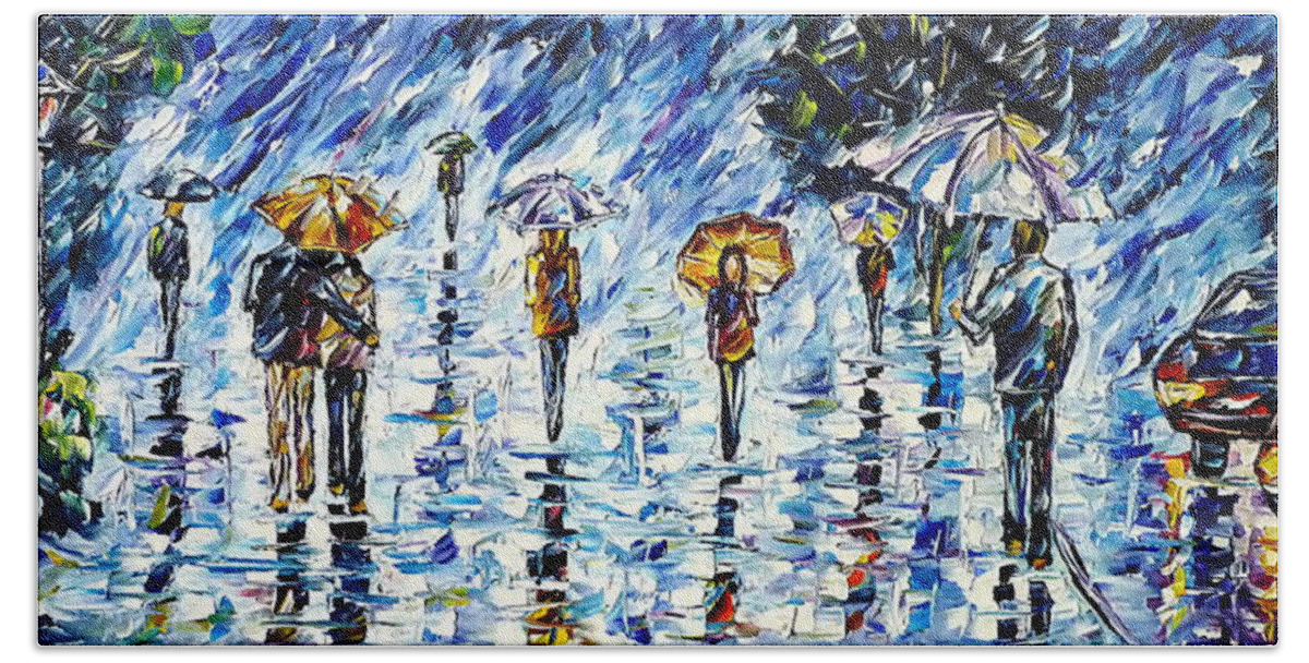 Rainy City Scenery Bath Towel featuring the painting People In The Rain II by Mirek Kuzniar