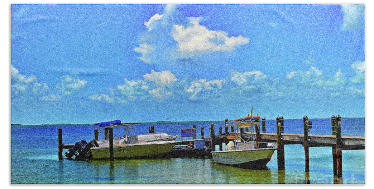 Florida Keys Bath Towel featuring the photograph Pier by Thomas Schroeder