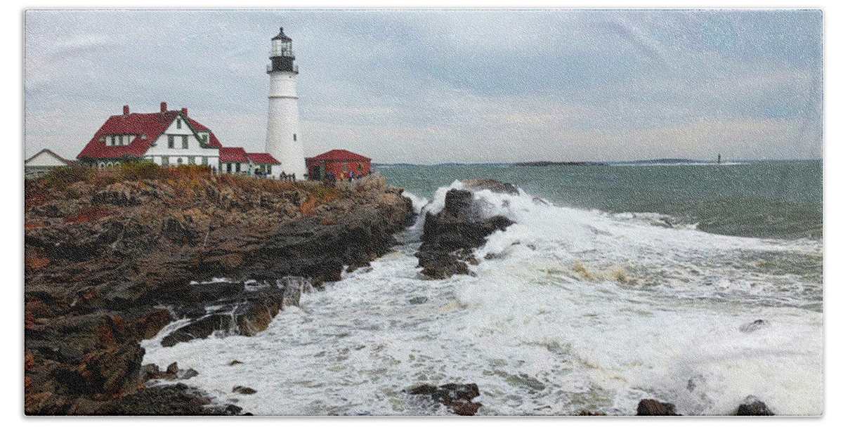 Winter Bath Towel featuring the photograph Portland Head Light Surf by Jeanette French