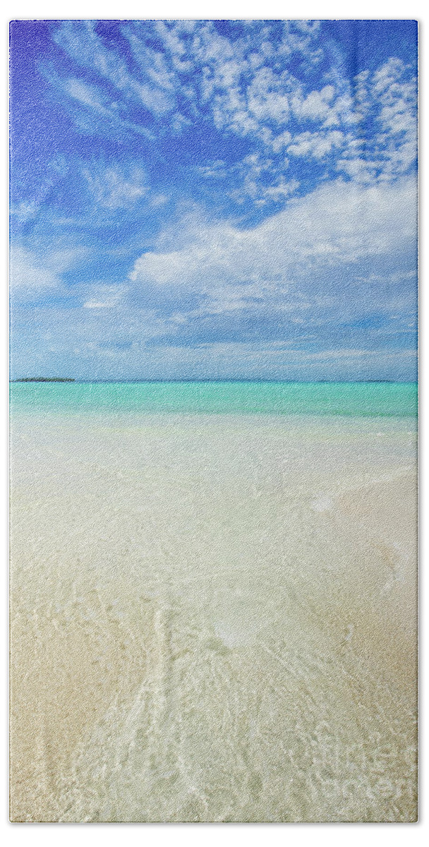 Aitutaki Bath Towel featuring the photograph Pure Blue Bliss by Becqi Sherman