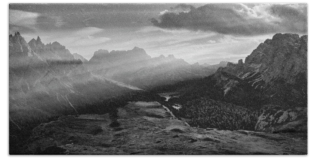 Black And White Bath Towel featuring the photograph Rays over the Dolomites II by Jon Glaser