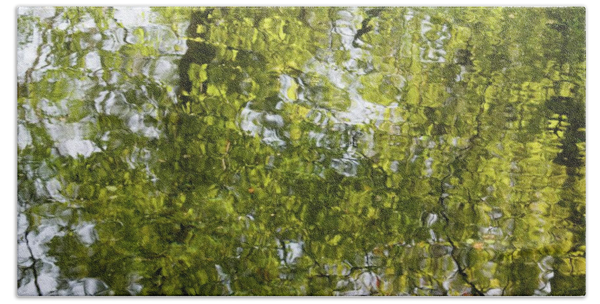 Monet Bath Towel featuring the photograph Reflections of Monet by T Lynn Dodsworth