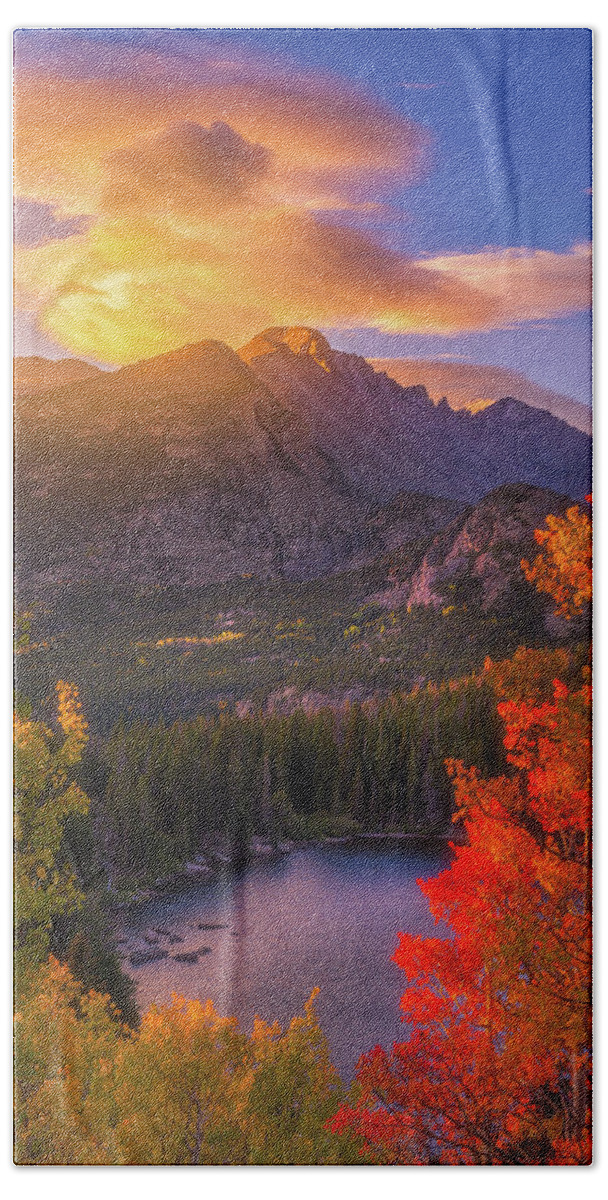 Rocky Mountains Hand Towel featuring the photograph Rocky Mountain Sunrise by Darren White