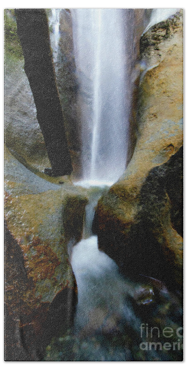 Hidden Falls Sombrio Beach Bath Towel featuring the photograph Sombrio Falls Vancouver Island by Bob Christopher