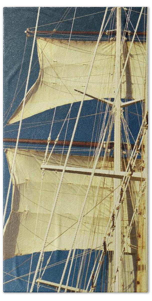 Tall Ship Bath Towel featuring the photograph Square Rig Running by David Bader