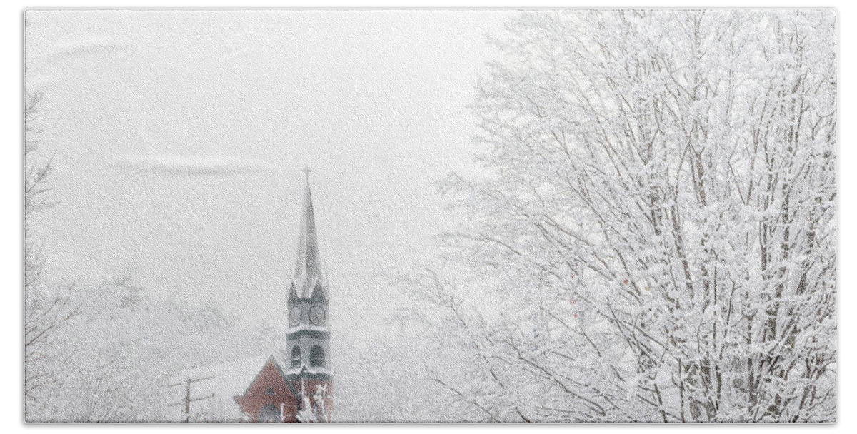 Vermont Hand Towel featuring the photograph St Elizabeth Snow by Tim Kirchoff
