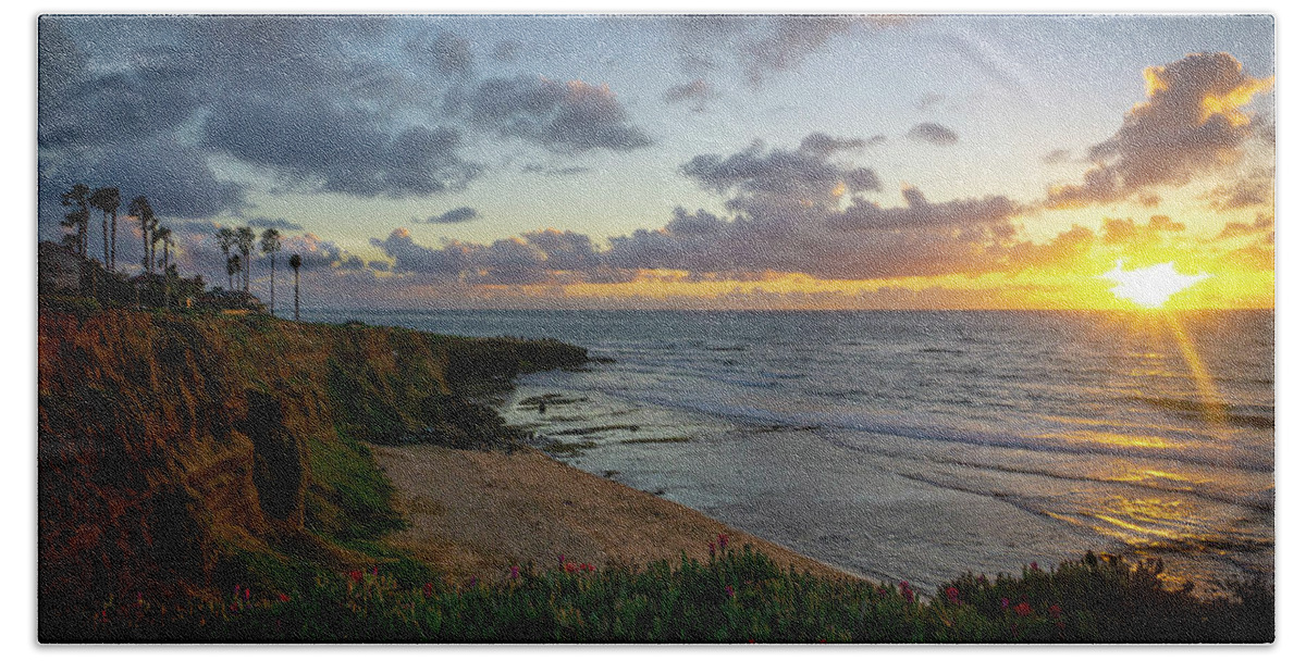 Sunset Bath Towel featuring the photograph Sunset Cliffs Crescendo by Richard A Brown