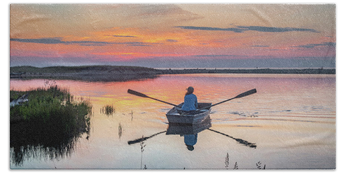 Sunset Bath Towel featuring the photograph Sunset Crossing by Gary McCormick