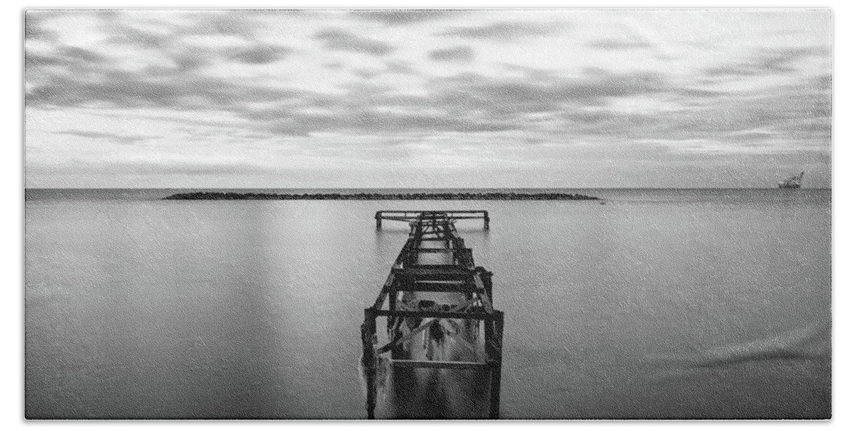 Seascape Bath Towel featuring the photograph The abandoned Pier by Michalakis Ppalis