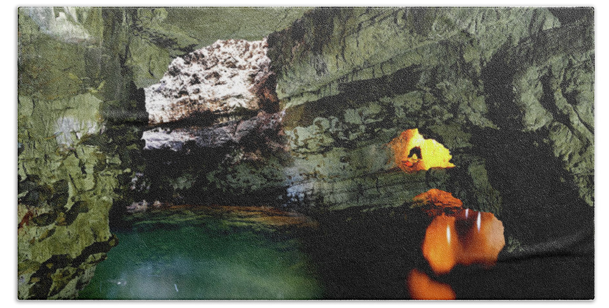 Cave Of Smoo Bath Towel featuring the photograph The Cave of Smoo by Nicholas Blackwell