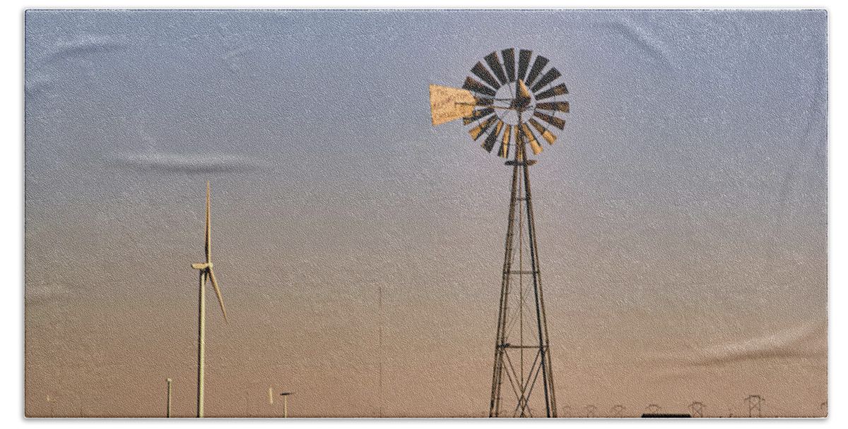 Texas Bath Towel featuring the photograph The Old and The New #windmills by Andrea Anderegg