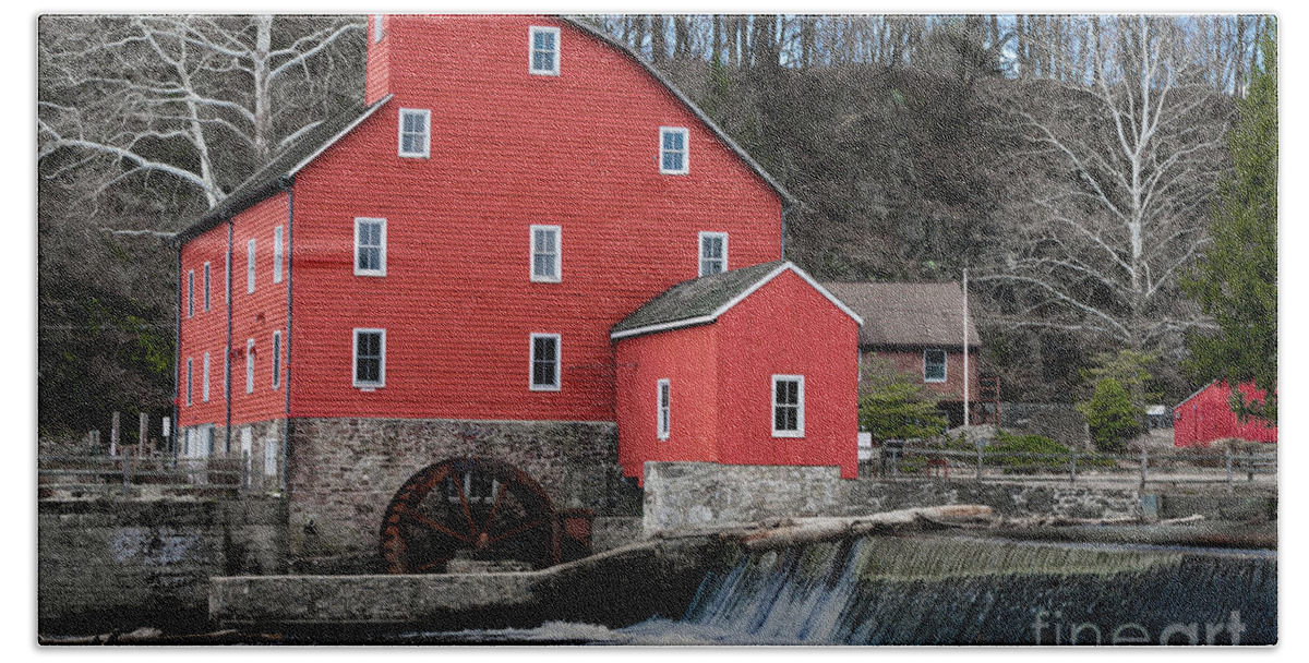 Red Mill Hand Towel featuring the photograph The red mill historical landmark. by Sam Rino
