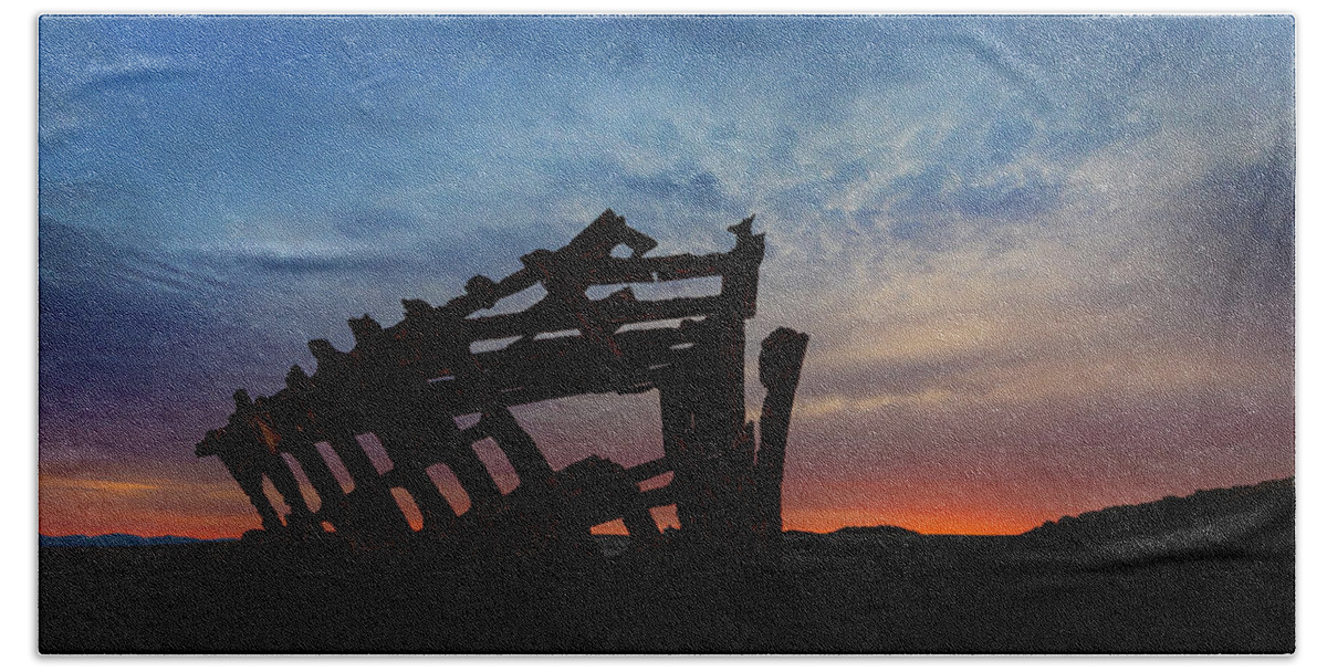 The Wreck Of The Peter Iredale Bath Towel featuring the photograph The Wreck of the Peter Iredale III by John Poon