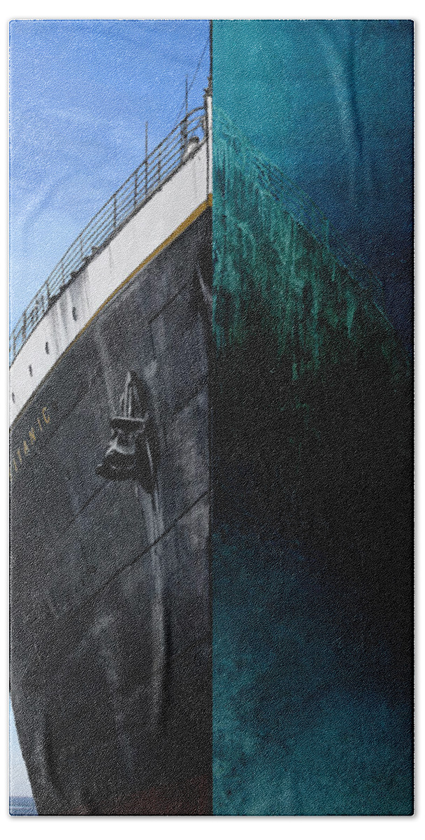 History Hand Towel featuring the digital art Titanic Double by Andrea Gatti