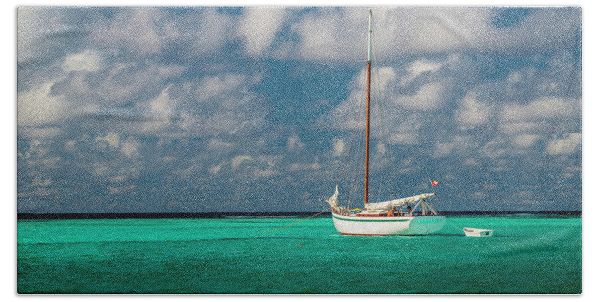 Sailing Bath Towel featuring the photograph Tobago Sloop by Gary Felton
