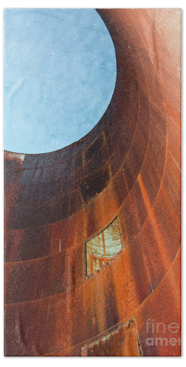 Silo Bath Towel featuring the photograph Trapped In The Silo by Billy Knight