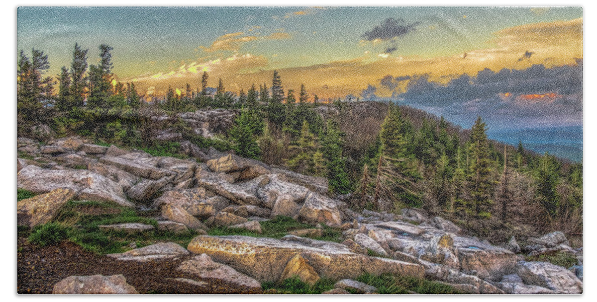 Landscapes Bath Towel featuring the photograph View from Dolly Sods 4714 by Donald Brown