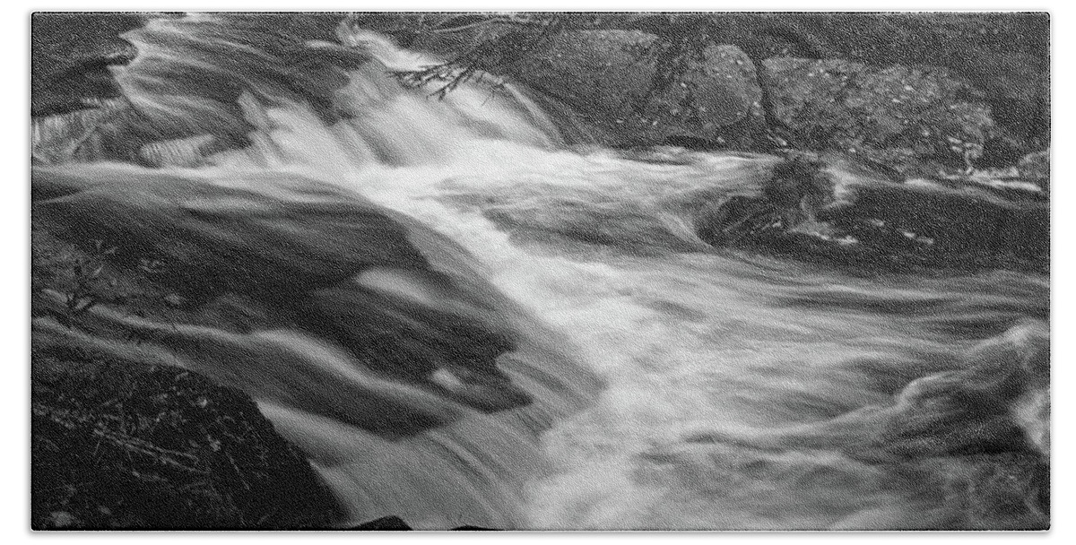 Black And White Bath Towel featuring the photograph Waterfalls at Ricketts Glenn by Louis Dallara