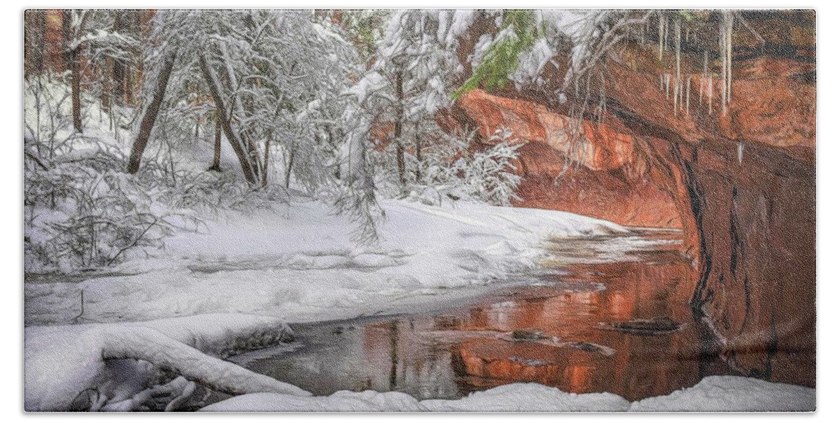 Sedona Bath Towel featuring the photograph West Fork in Winter by Will Wagner