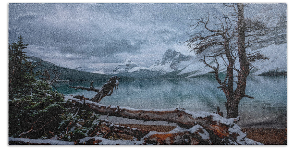 Bow Lake Hand Towel featuring the photograph Winter is Coming Bow Lake by Dan Jurak