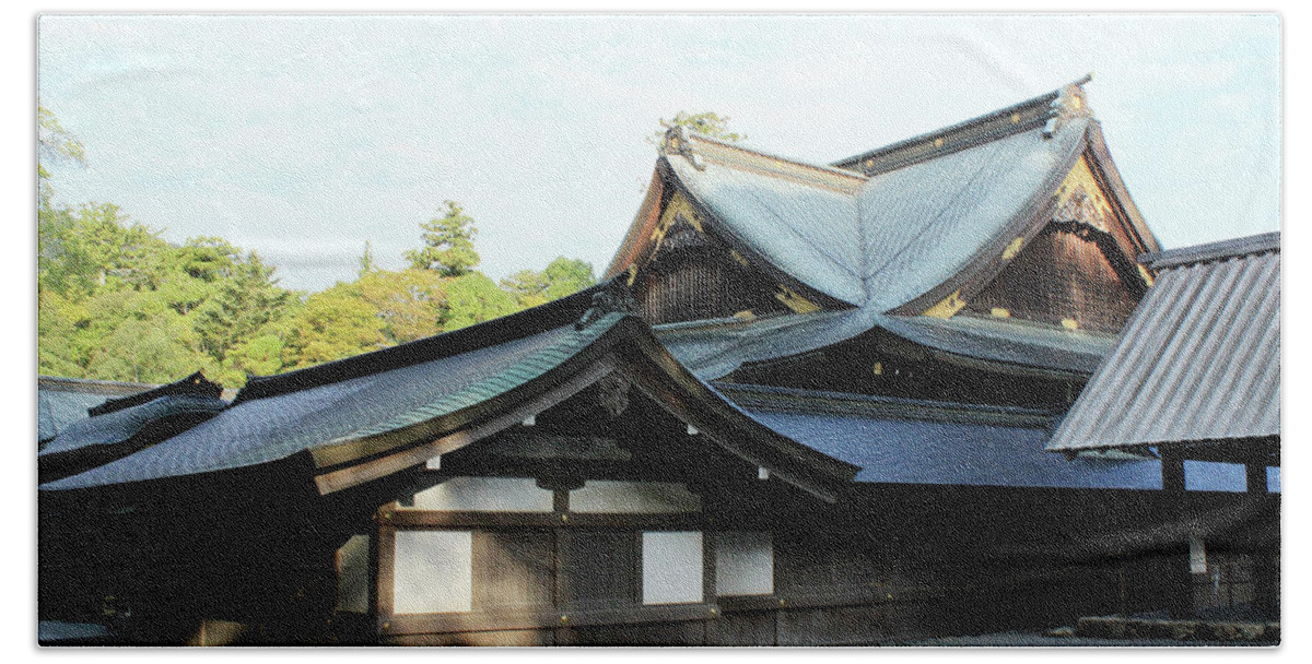 Ise Shrine Hand Towel featuring the photograph Kagura Hall of Ise Shrine #1 by Kaoru Shimada