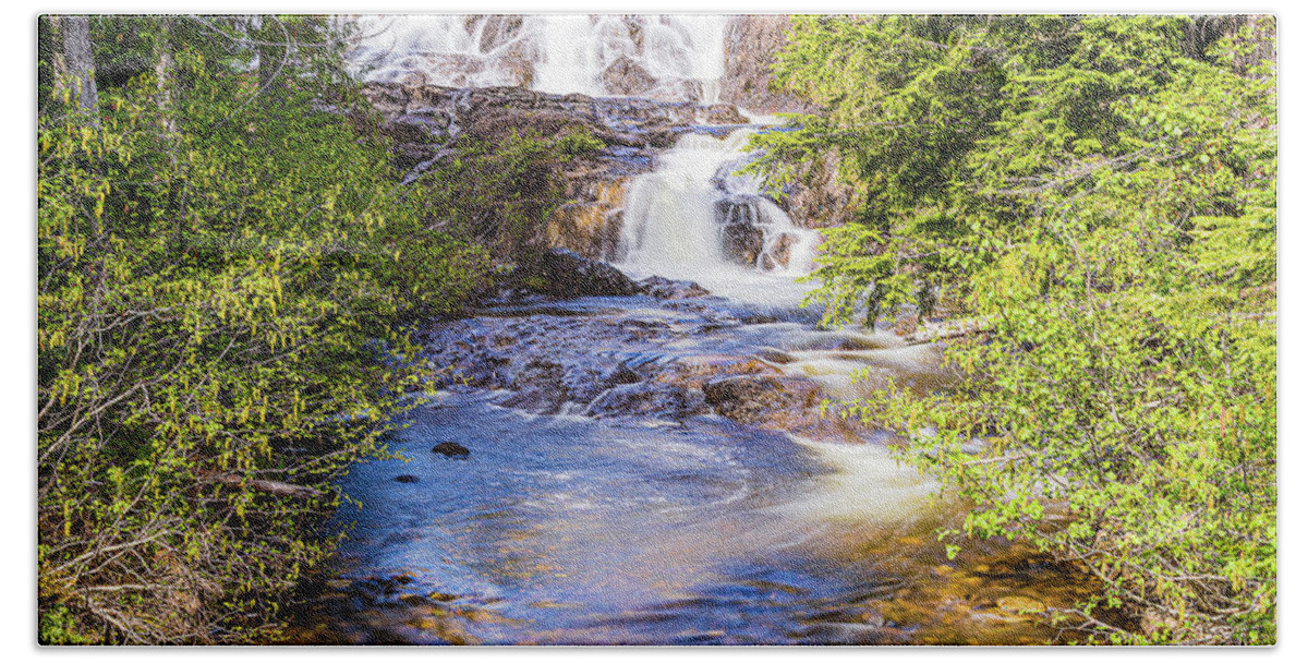 Landscapes Bath Towel featuring the photograph Paradise Falls-3 #1 by Claude Dalley