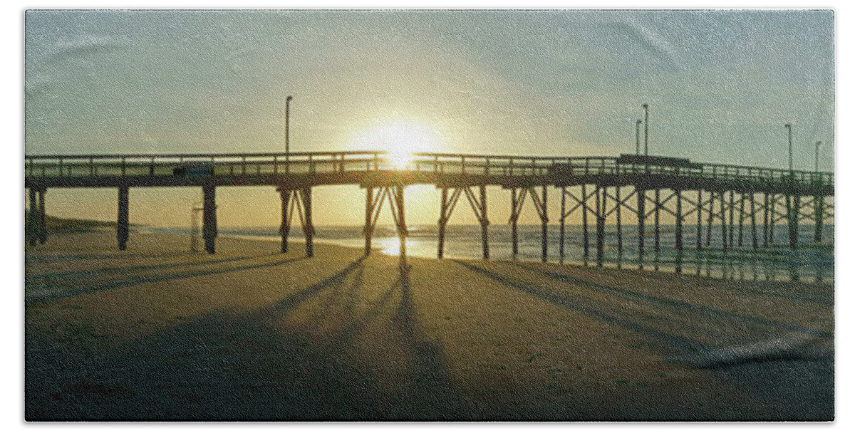 Beach Scene Bath Towel featuring the photograph Sunrise at the Jolly Roger Pier by Mike McGlothlen