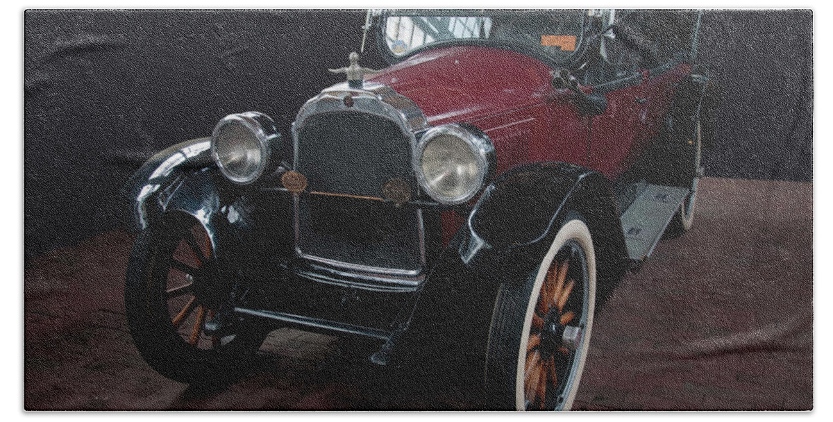 Antique Cars Hand Towel featuring the photograph 1923 Willys Knight Model 67 Touring Car by Flees Photos