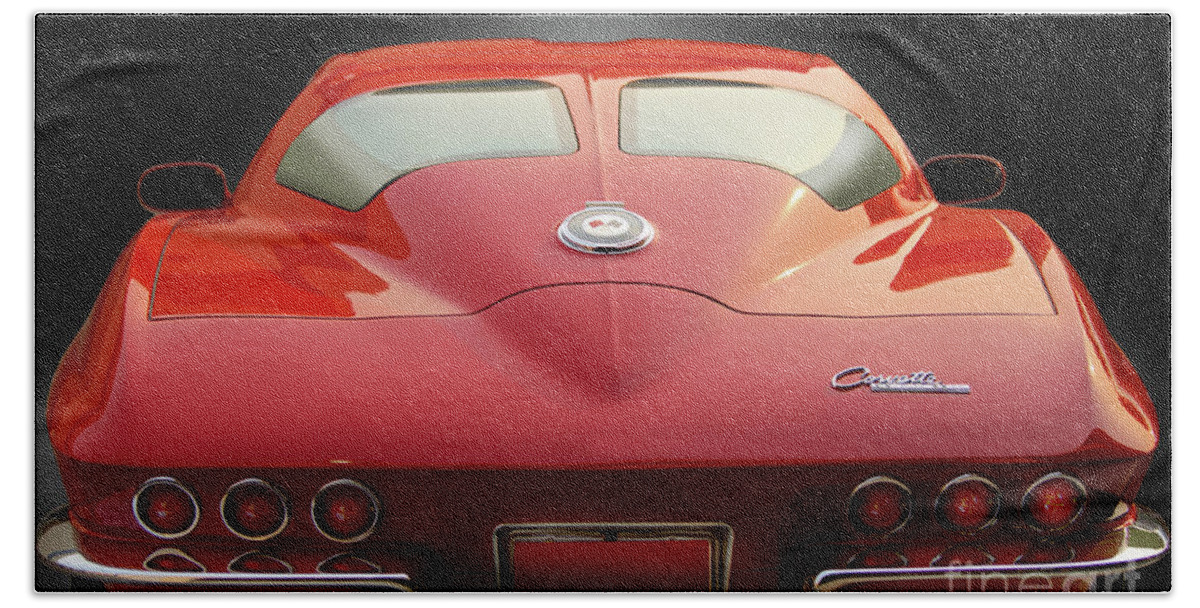 1963 Corvette Stingray Bath Towel featuring the photograph 1963 Chevrolet 'Split Window' Corvette by Dave Koontz