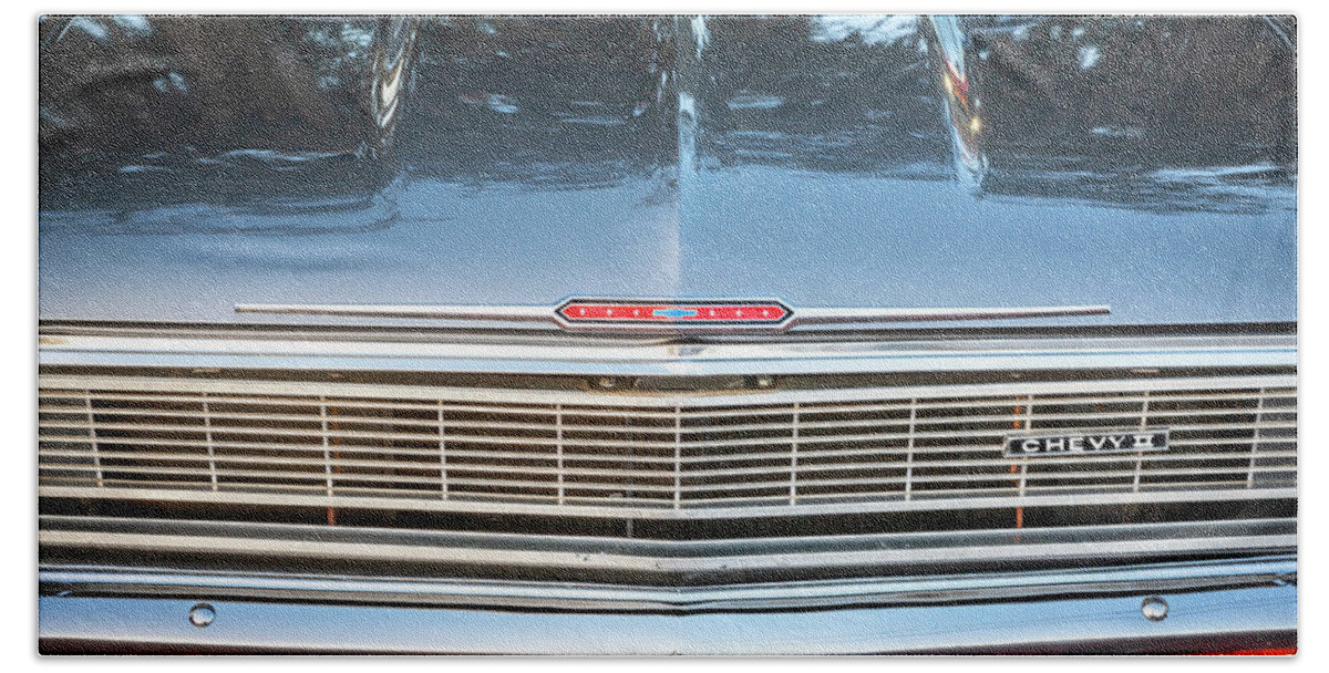 1966 Chevrolet Chevy Ii Nova Station Wagon Bath Towel featuring the photograph 1966 Chevrolet Chevy II Nova Station Wagon X108 by Rich Franco