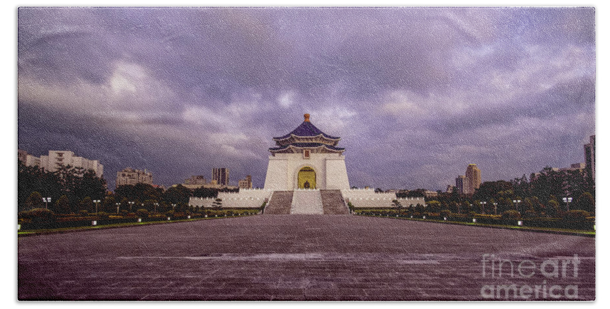 Chiang Bath Towel featuring the photograph Chiang Kai-shek Memorial Hall #2 by Traveler's Pics