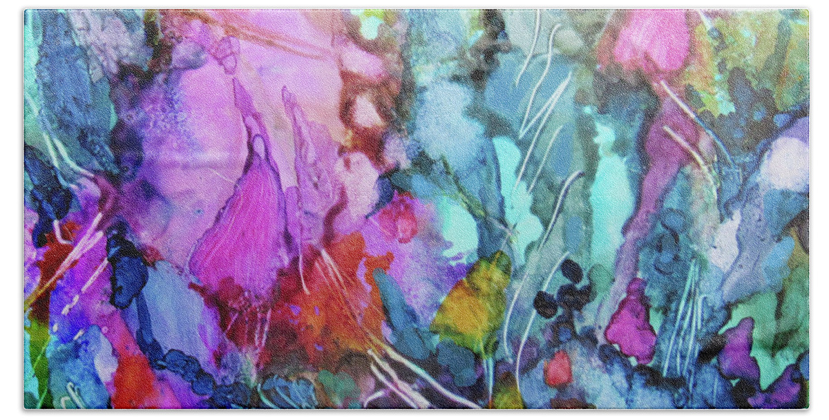 Alcohol Ink Bath Towel featuring the painting Under the Reef - DETAIL by Jean Batzell Fitzgerald